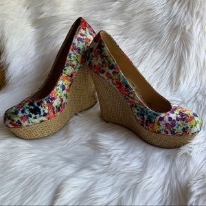 Floral Wedges
